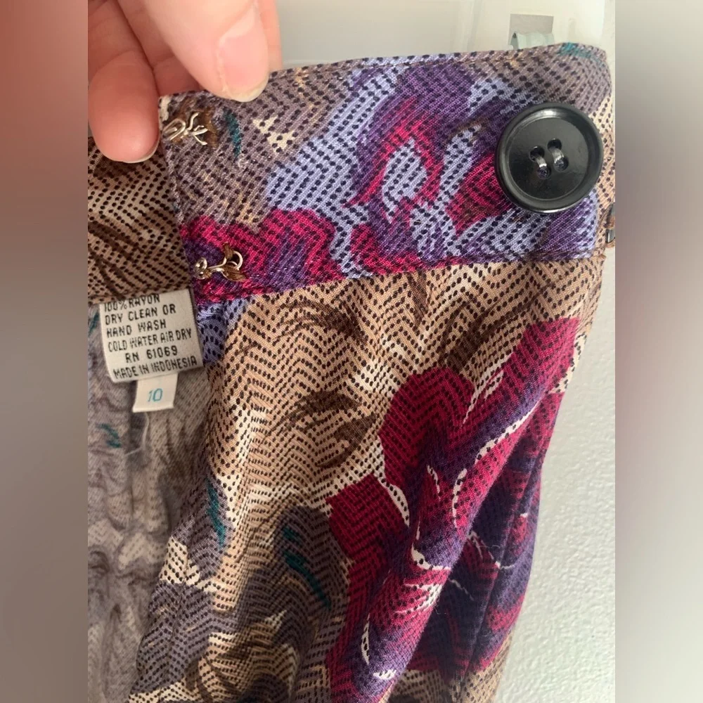 Womens Nilani VTG Floral Maxi Button Pleated Pockets  Cottage Feminine Skirt 10 - Picture 5 of 9